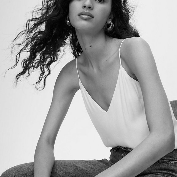 Aritzia Wilfred Tank - Black - Picture 4 of 9